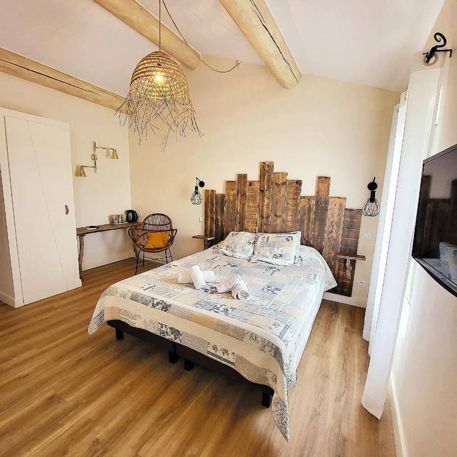 Bed and Breakfast Manade Saint Louis Mas De La Paix Вовер Екстер'єр фото